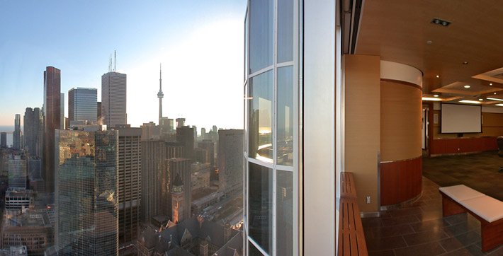Want to start your Monday next week with this view of Toronto? Join me and members of <a href="/IOnews/">Interactive Ontario</a> + <a href="/The_CMPA/">The CMPA</a> for a lunch and learn:
eventbrite.ca/e/ilunch-leadi…
