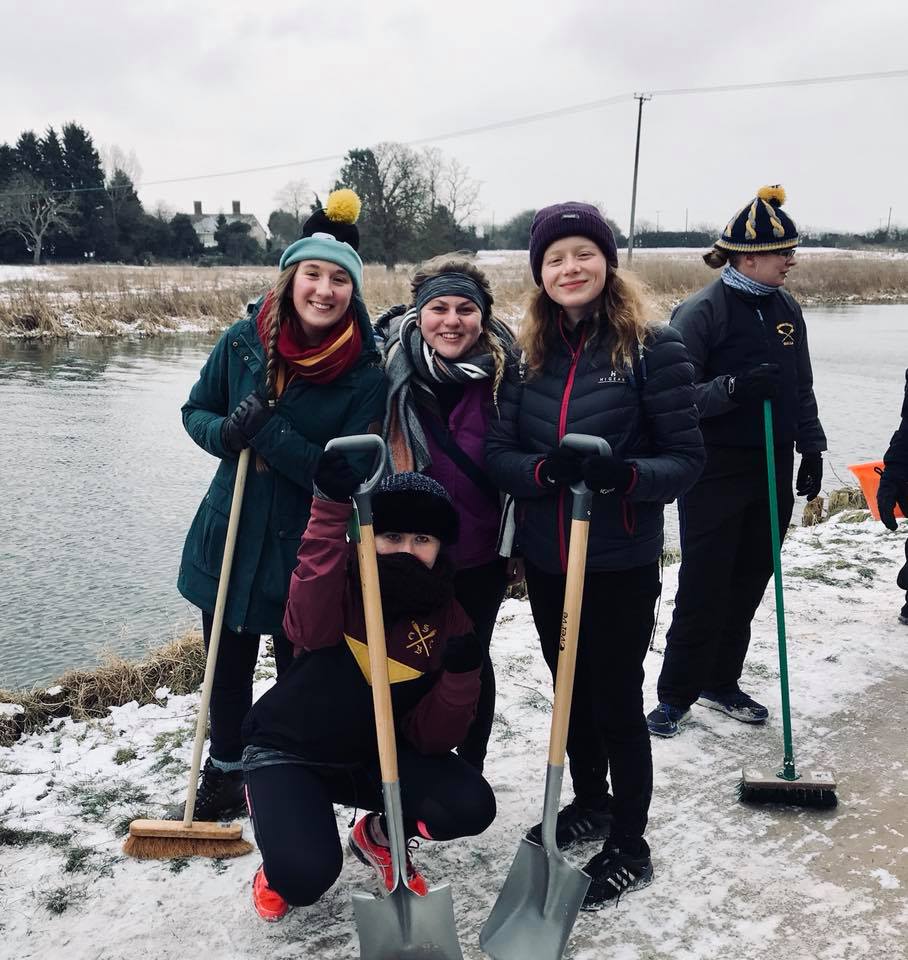Well done to the Selwyn students who joined in the effort to get the towpath clear of snow and ice for the <a href="/Cambridge_Uni/">Cambridge University</a> Lent Bumps.