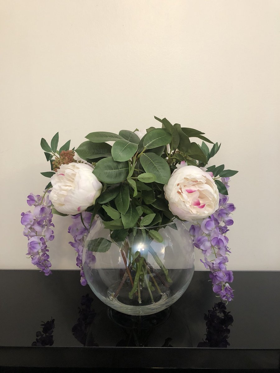 jayash86's tweet photo. Got my TSV today. Looks good @qvcuk @peonyjuliebates 🌿💐 https://t.co/pR1G2ZsRSA