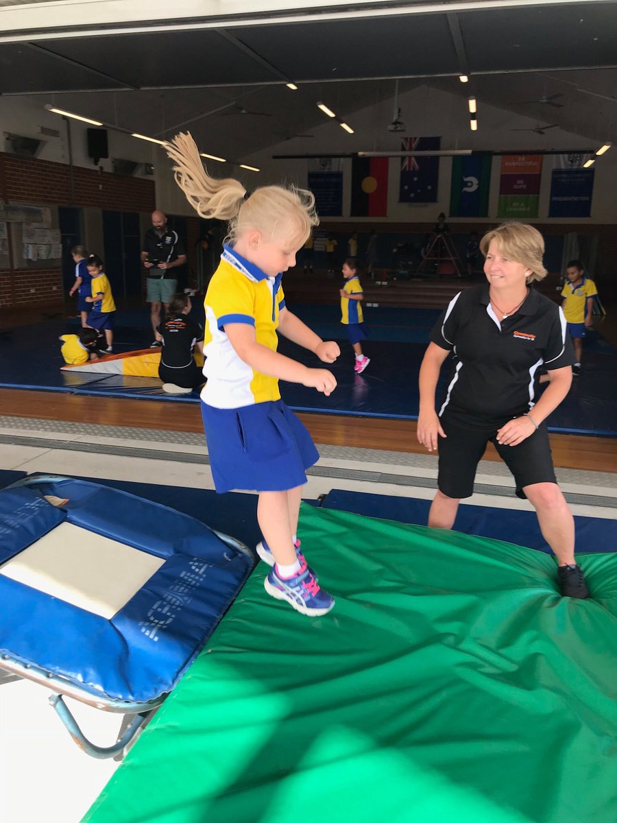zey0212's tweet photo. 1Y and 1S had so much fun at gymnastics yesterday! Well done to all stage one students, they all worked really hard to master all the skills demonstrated! @CampbelltownEPS @KimPearce3 @cook_janene @Dimiti12 https://t.co/098R6JI0QA