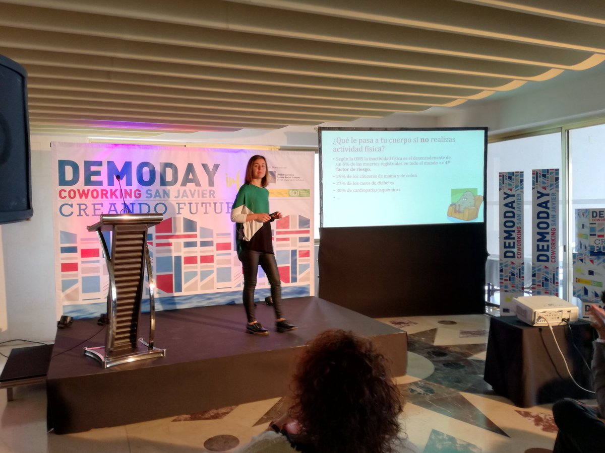 marenlasnubes's tweet image. Primeras presentaciones: #ecogrimbi la despensa ecologica; diana #vimo nos pregunta que hemos hecho por nuestro cuerpo hoy; @TroncoEmprende el consultor que hace mucho mas que colorantes;nuestra hada madrina ian page #cotalent y la emocionante historia de @marilovelez #emocioante