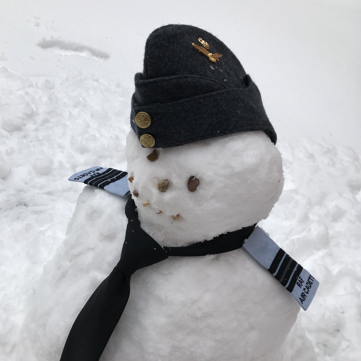 2260Sqn's tweet photo. Snow day = fun day... what adventures are you having in the snow? #growingupisboring #snowday2018 @HantsIOWWing @SWRegionMCO @ComdtAC https://t.co/8bfkpqwmBa