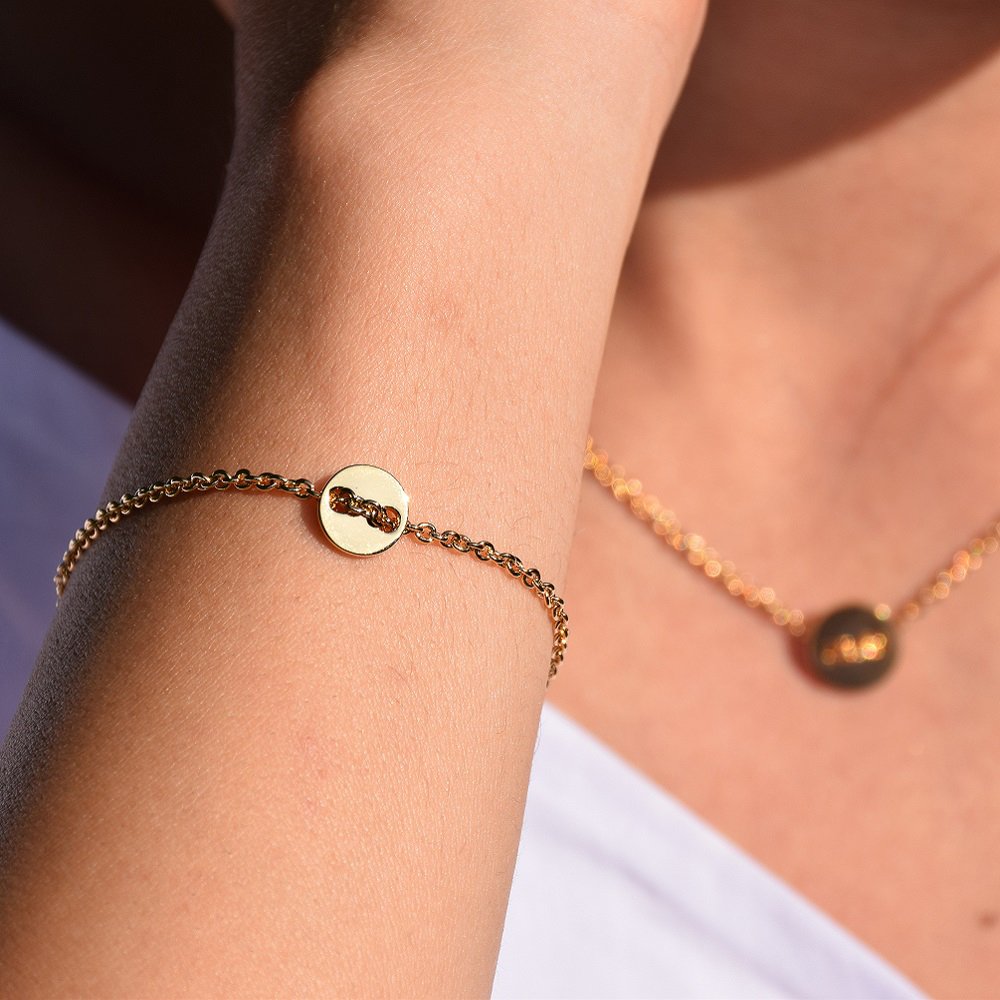 Les bijoux géométriques ont la cote ce printemps ! Rond, carré, rectangle... Quelle est votre figure géométrique préférée? bit.ly/2FKhAT4