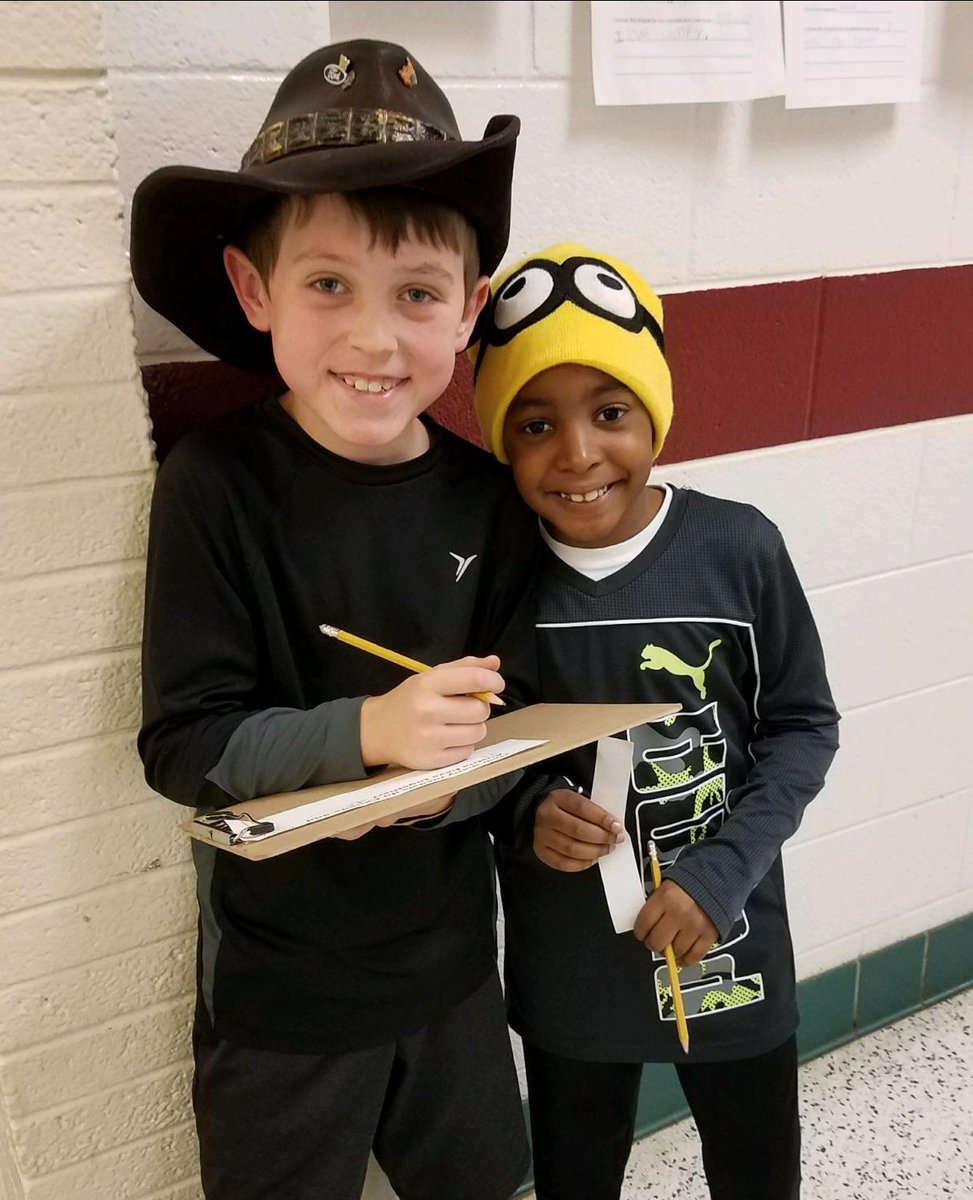 WhitakerWSFCS's tweet image. Making a Hatifference @WhitakerWSFCS! Hat day raises $529 for AFTeachers' Operation Agua. Funds buy 17 in-home water purifiers for PR families during #multiculturalweek #PuertoRico #wsfcscv #cleanwater