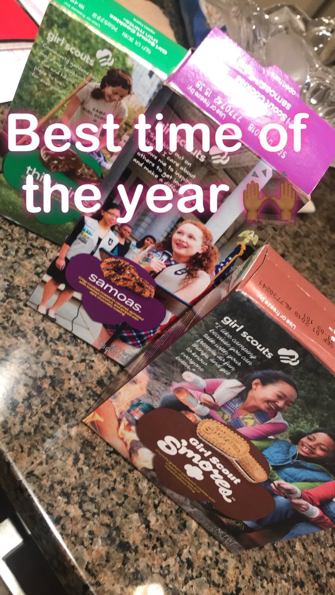 AshleyVonAllen's tweet photo. Y’all know what it is  👀🤷🏾‍♀️🍪 #GirlScoutCookies #JudgeYourself https://t.co/TrrYSJi12q