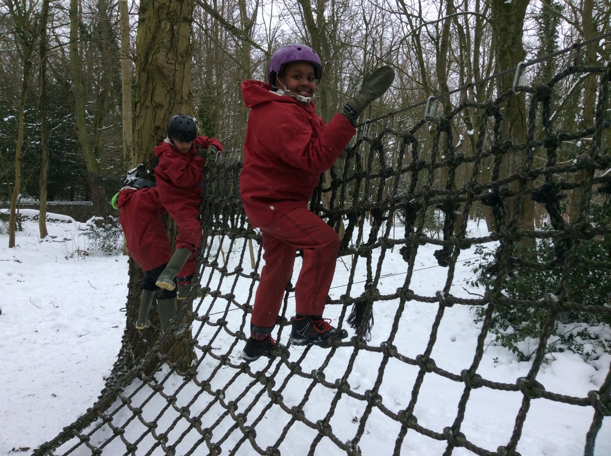 LowfieldPrimary's tweet photo. Tweet composed by the Y5 children at Thornbridge:

Having a blizzard of a time, much better school! #Campfires #rockclimbing #adventurewithfriends https://t.co/EzZMAJLAwc