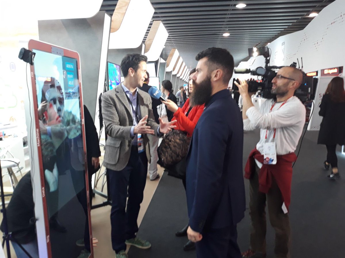 IsernAlbert's tweet photo. WATCH US AT TVE PRIME TIME NEWS! https://t.co/bDhmGCJBHs We are totally excited with the #MWC18 success #BigDataSavesLives #IntelligentVideoWalls #Artificial_Intelligence #MobileWorldCongress2018 @rtve @tve_tve @accio_cat @tic @msPartner @MSAdvAnalytics #streetmarketing https://t.co/fRNIE9jLWB