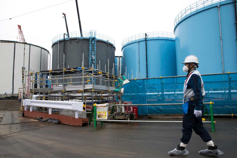 abcnews's tweet photo. Japan undecided on what to do with 1 million tonnes of radioactive water https://t.co/LZNqEXJEzd https://t.co/zL1YX82egz