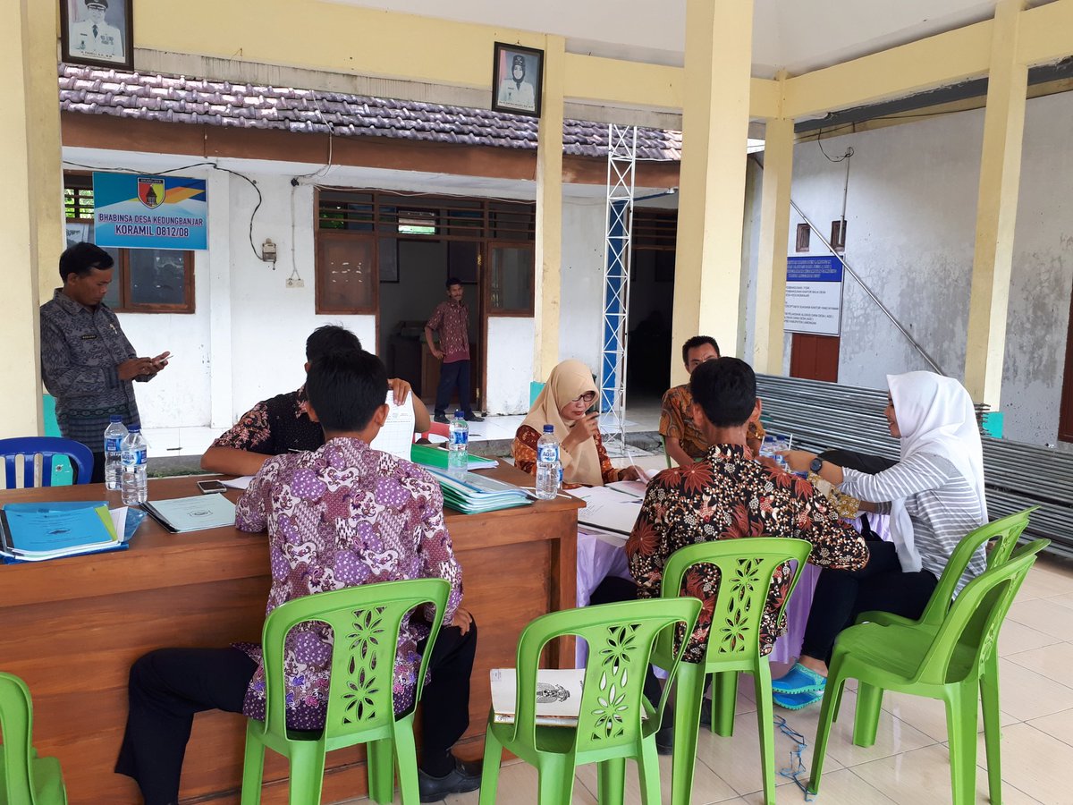 wiwiet_rasti's tweet photo. Kegiatan inspektorat #kablamongan di Desa Kedungbanjar #kecsambeng
#tppijawatimur
#tppilamongan
#PadatKaryaTunai
@jokowi
@EkoSandjojo
@taufikmadjid71
@fachrilabalado
@DewantoAndry
@Iskandar__NH
@AgusWahid_S
@Wanut_Susisno https://t.co/0YRMQI8GGp