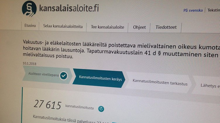 MTVUutiset's tweet photo. Vakuutuslääkäreiden toiminta kiukuttaa: Kansalaisaloite lain muuttamiseksi hipoo jo 30 000 kannattajan rajaa 
https://t.co/ffABAMVlGp https://t.co/ahYwqe2Xrk