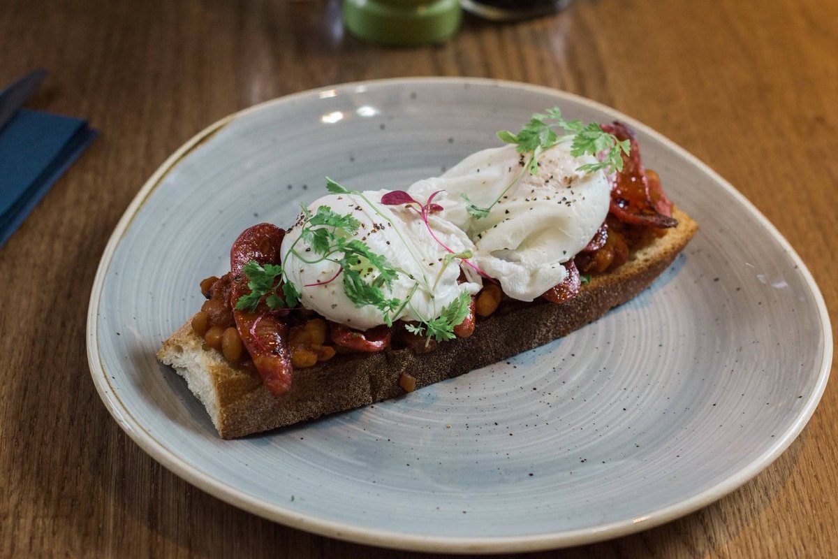 Element_Ed's tweet image. Due to the #BeastFromTheEast we will open slightly later today, at 12pm.

Have no fear though - we serve brunch 'til 5! 😍☕🥐🥪🍳