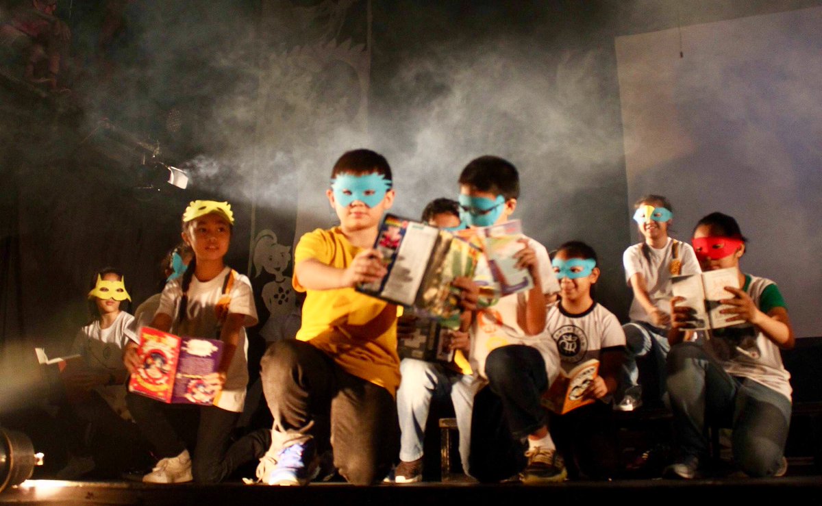petatheater's tweet photo. Quick peek at last year’s Children’s Theater recital! | At the end of PETA’s #WorkshopExpress classes, participants get the chance to shine on the PETA stage in a showcase that they create w/ our Artist-Teachers. For more info, visit https://t.co/1gIm853uxW #SummerWorkshops #FBF https://t.co/D8xXcgTuiy