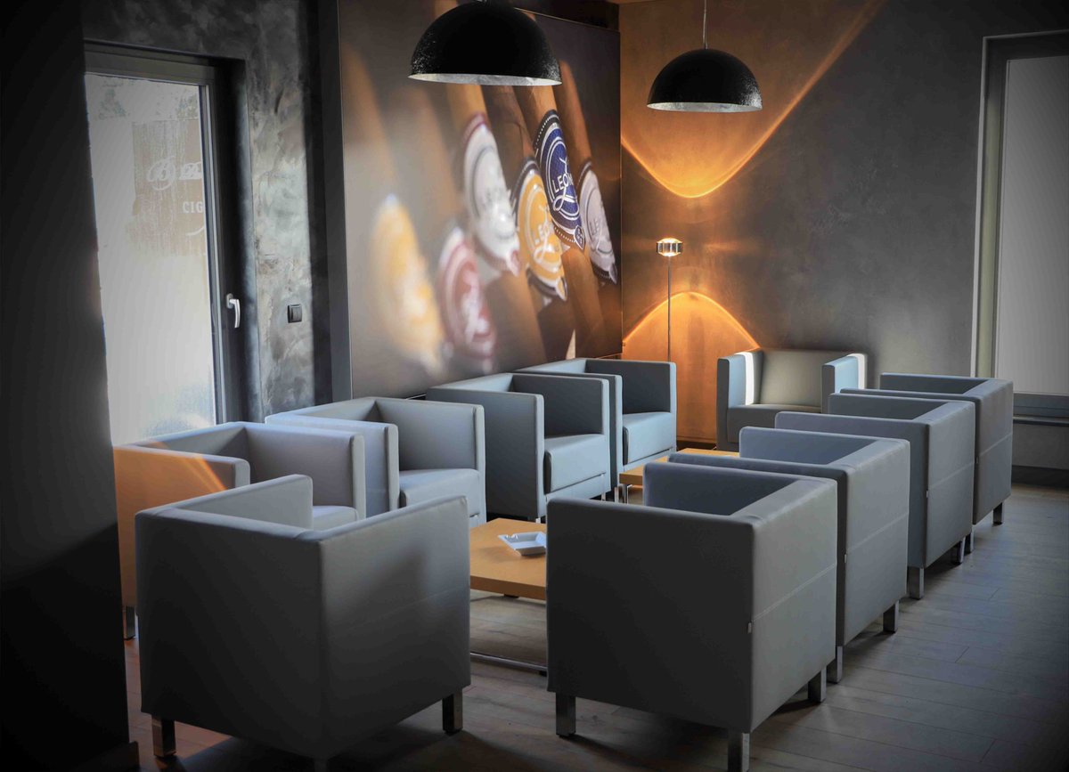 Seid bei der #Eröffnung des neuen Domizils von #paulbuggecigars dabei. Am 10. März 2018 sind Sie herzlich eingeladen. Feiern Sie mit uns und genießen Sie! Es erwartet Sie eine Tour durch die neue Location mit einem Preview Tasting des neuen Leonel Blends.
#leonelcigars