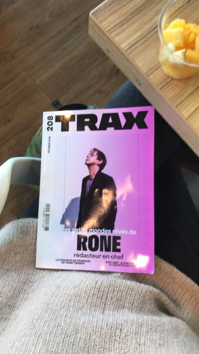 xavieresennac's tweet photo. Le superbissime live de Rone sera le 16 mars à la #caseachocs. Et j’allais rater son #trax #rone #neuchatel https://t.co/7mLnD30W5X