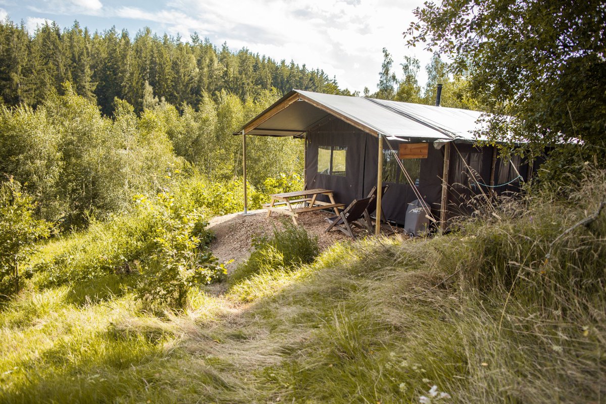 BoerenBed's tweet photo. Arche Hof Dengler is een #biologische #glamping #boerderij in het oosten van #Duitsland, op 3,5 uur rijden van #Frankfurt! 🇩🇪

Het Fichtelgebergte en het Egertal hebben een uitstekend netwerk van wandel-, fiets- en mountainbikeroutes.

💻 https://t.co/Q64Mh1e8CP
☎ 0528 229440 https://t.co/irtNpDEUPx