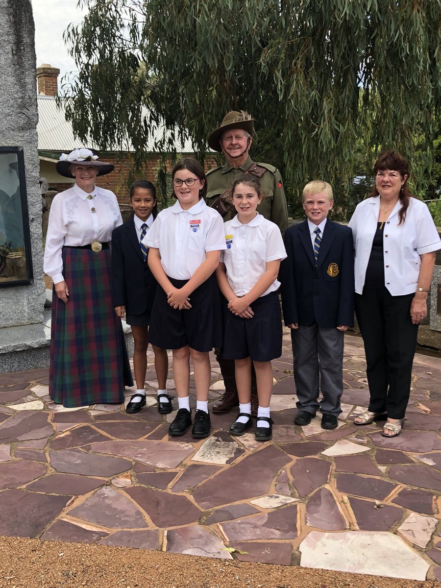 RitaOc1's tweet photo. Angela Williamson presented a plaque to the Harden-Murrumburrah Lighthorse, on behalf of the Kangaroo March Centenary Re-enactment Assoc. https://t.co/o3Wf05IEKL