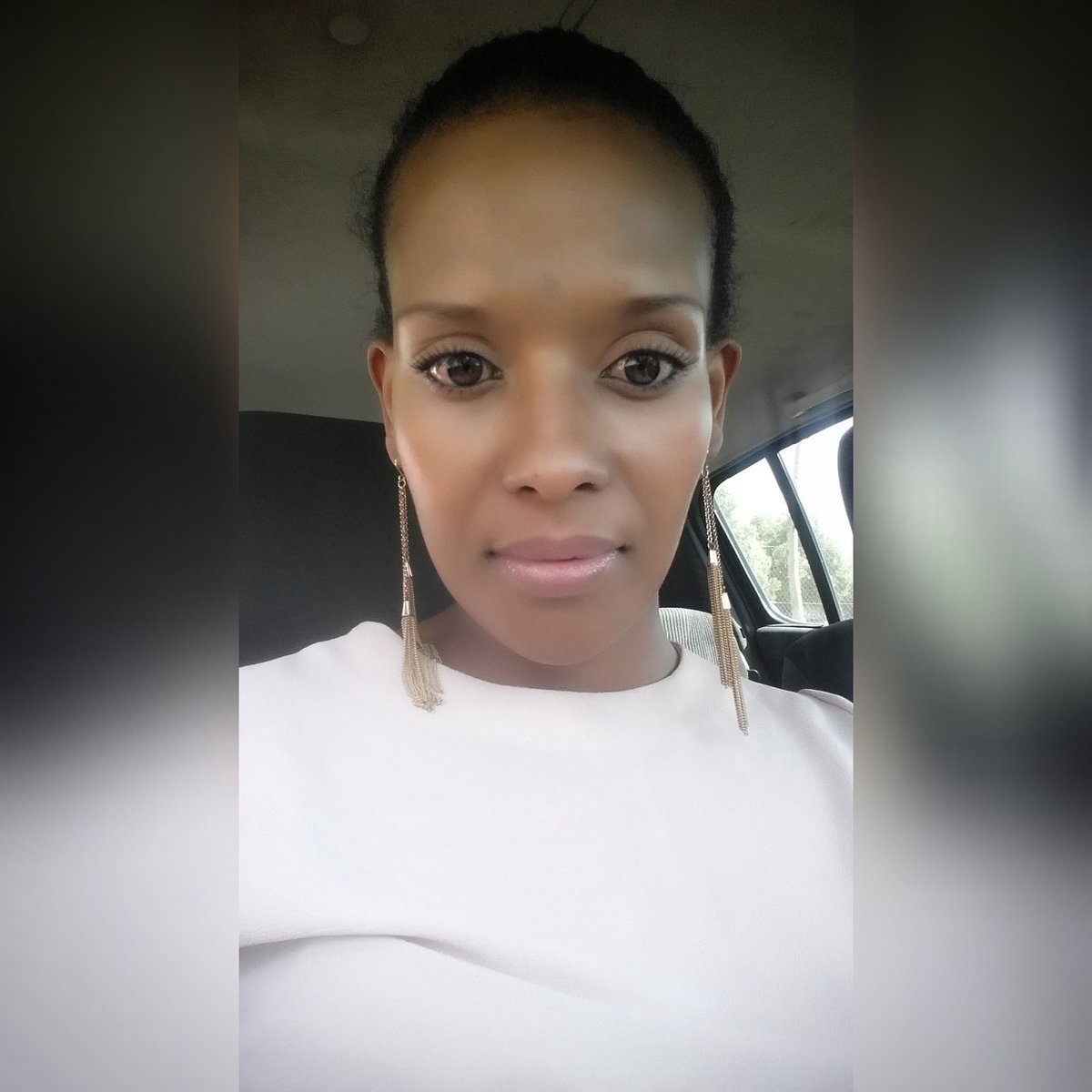 Fifinah's tweet photo. #NewProfilePic https://t.co/88DyIuAnzu