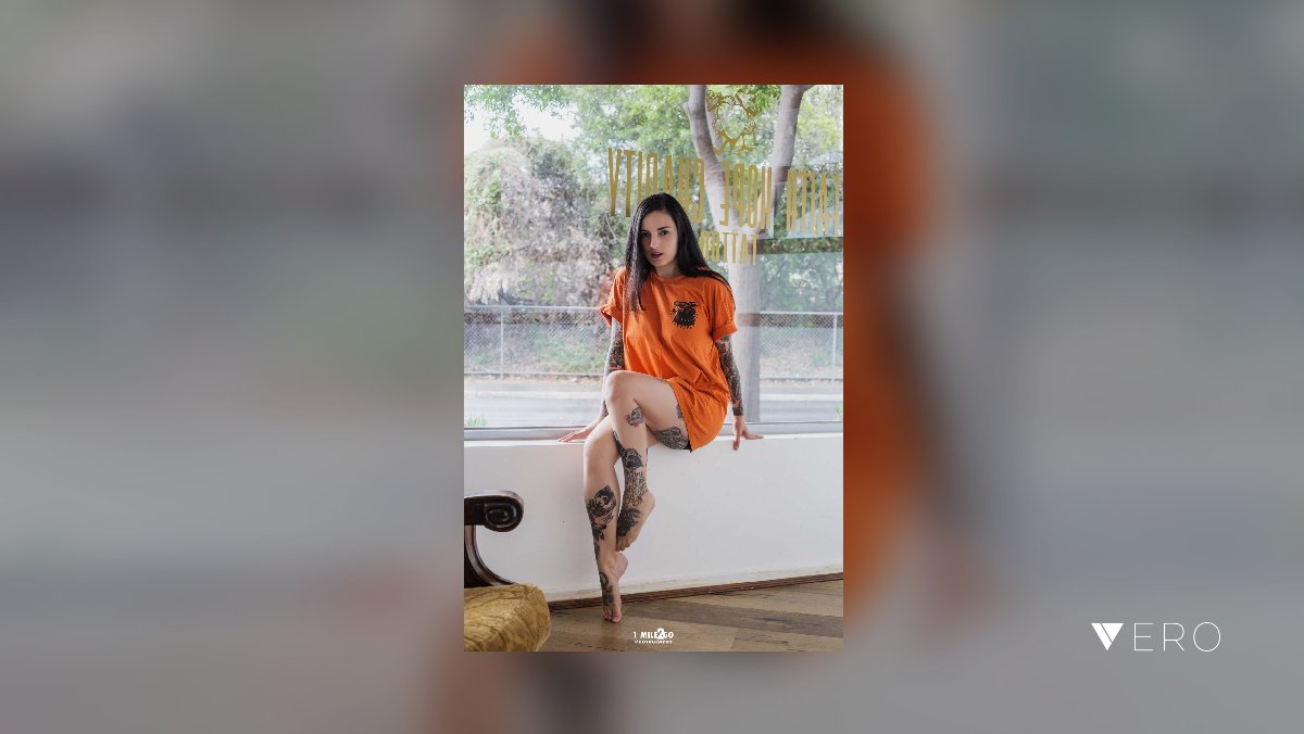 1mile2gp's tweet photo. Had the pleasure once again photographing
Inkmodel iheartdahliablack.
.
#1mile2gp #ink #barberlife #tattoo #inkmodel #picoftheday #tattooshop #love #hot #inked #inkmom #inkgirl #tattoos #inkmodels #fashion #melbourne #babe #tattoomodel @VeroTrueSocial https://t.co/d236xkpVxE