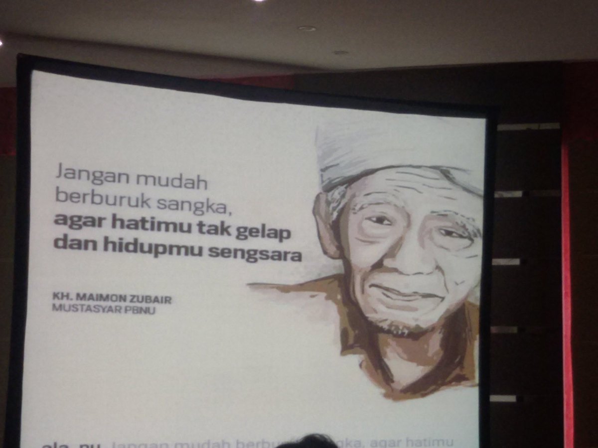 atikamusthafa's tweet photo. "Jangan mudah berburuk sangka, agar hatimu tak gelap dan hidupmu sengsara." Dawuh Mbah Kyai Maimun Zaubair disampaikan oleh Prof @henrysubiakto .
#FlashBlogging
#MenujuIndonesiaMaju https://t.co/d4k6VrEg9u