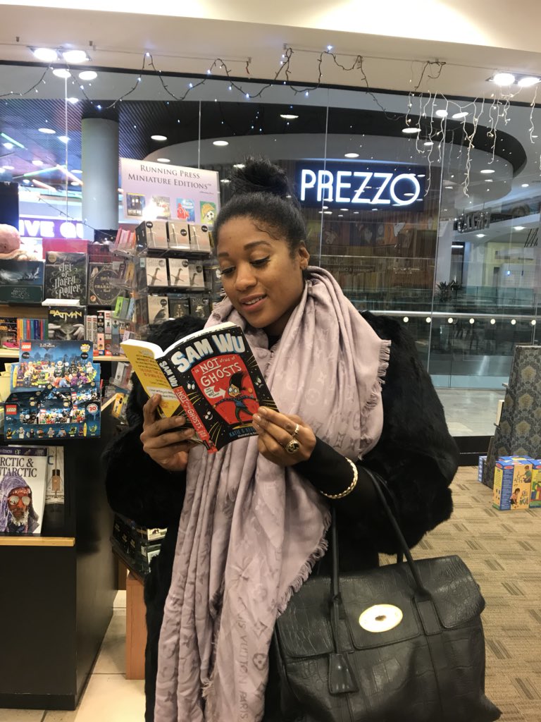 whatemmadidnext's tweet photo. Late #WorldBookDay but hereโs me reading one of my favourite people and author @kwebberwrites books #SamWu. #WingJones ๐ https://t.co/Mr4CSzbkbU