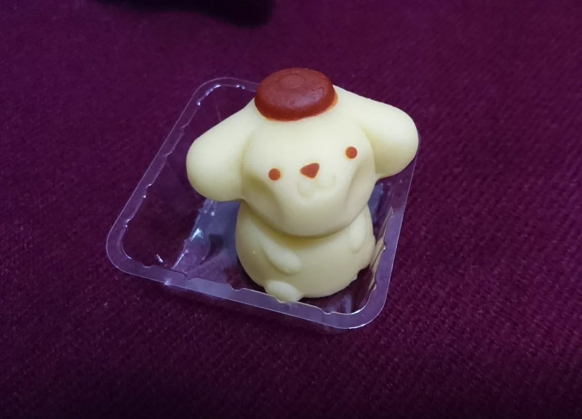 やっちゃったｗ取れないからってついついほっぺを持ったらポムポムプリンがげっそりしたｗ