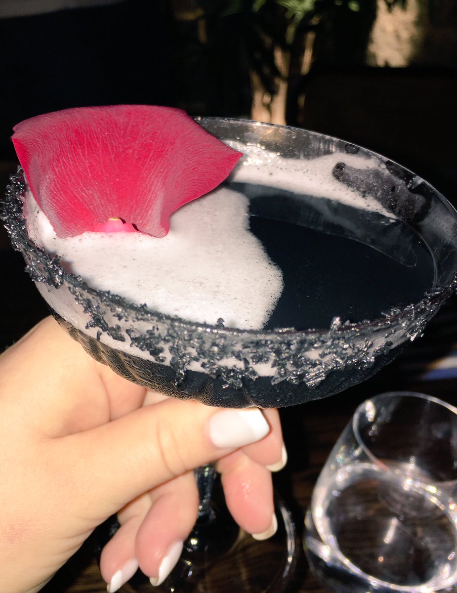 erin_alessandra's tweet photo. When it’s been a bitch of a week, a black cocktail is called for. #done #stayawaymonday #blackmeansbusiness #moodmatching https://t.co/OPZq5cQVhx