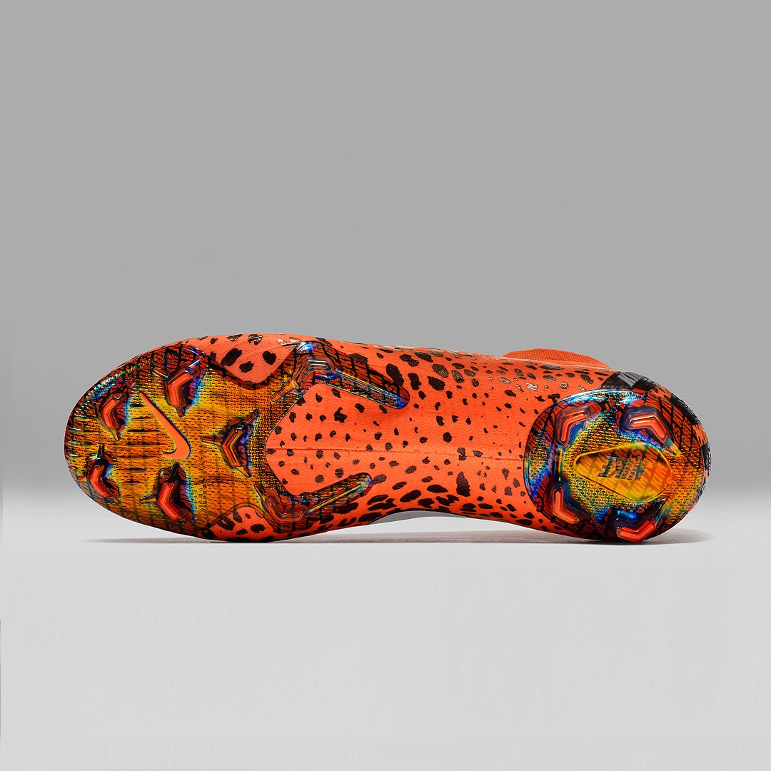 nike mercurial louis vuitton