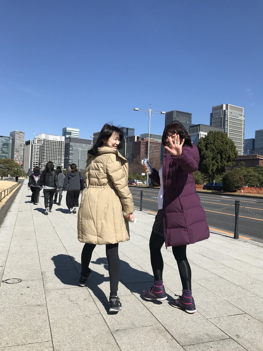 kyonotomomi's tweet photo. 晴れ女炸裂で、みんな青空の下で楽しそうに歩いてくれてた☀️🌸

自信を持って歩くって素敵😊大きな一歩を踏み出せば人生もボディラインも変わる✨

そして選ぶ靴はもっと大切！👟👟❤️

#クラウドライドdmx #リーボック #ウォーキング #アクティブウォーク #activewalk https://t.co/VlItx7F0bm