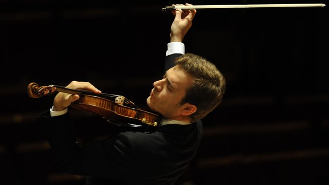 AlessandroForn6's tweet photo. Renaud #CAPUCON plays #BEETHOVEN, "ROMANCE" N°2 in F MAJOR, Op.50 #ClassicalMusic #violin #art #iloveart #artlover @RCapucon #RenaudCapucon https://t.co/bybuYji6Ta https://t.co/O1LLKTLv8U
