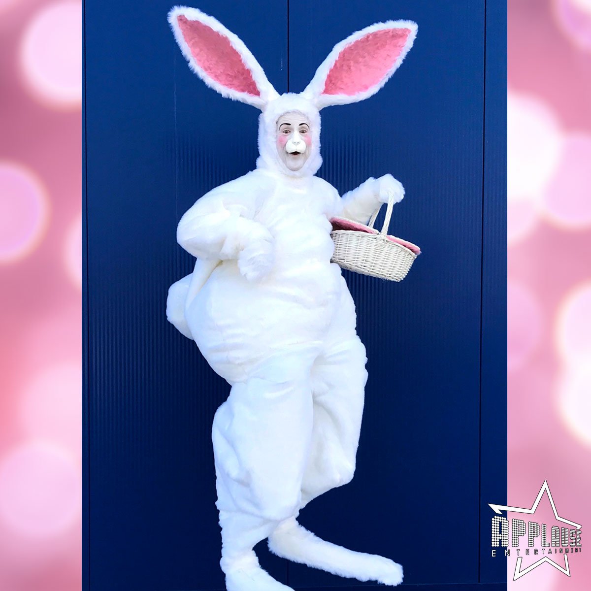 applause_ent's tweet photo. Hoppy Friday! This Easter bunny is on bouncing stilts - it bounces like a real bunny. Check out more Easter Bunnies for hire: https://t.co/fpbRNn9Exh #ApplauseEnt #Easter https://t.co/WQY2jWxS4Q