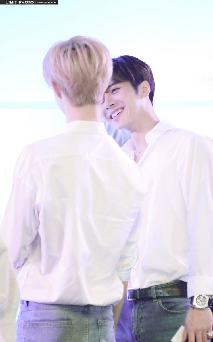 ______Limit tweet media