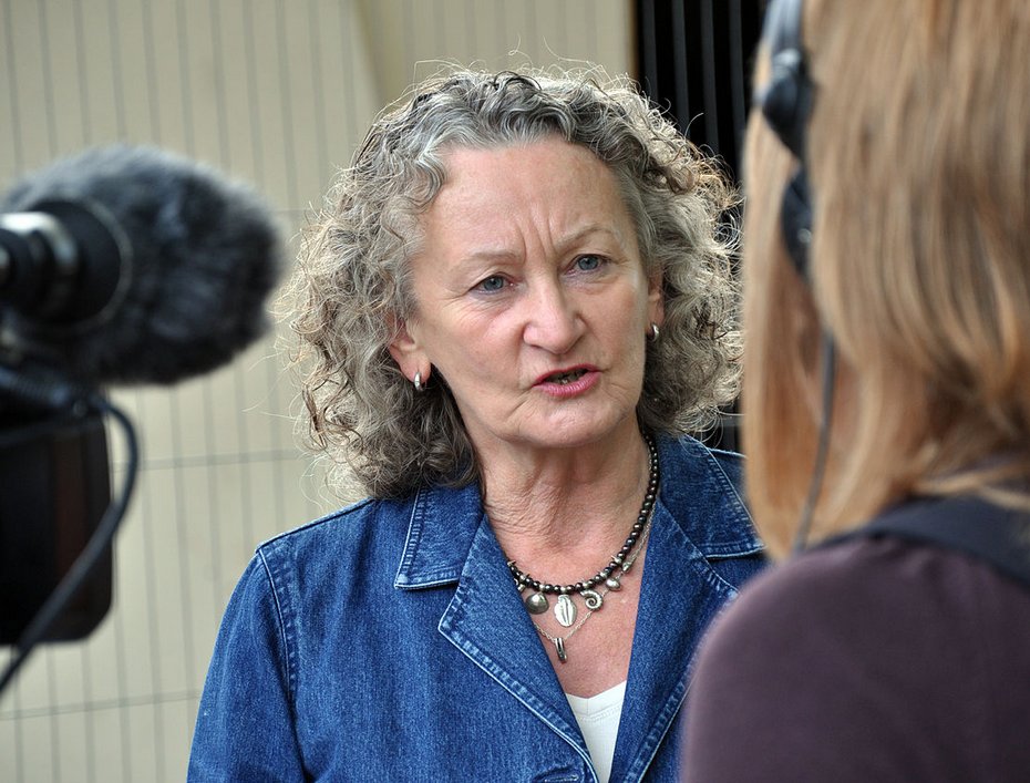 The Cannock Chronicle previews the visit of Baroness @GreenJennyJones to Cannock Chase on March 17th, to speak about opposition to green belt development @CannockChaseGP @westmidlandsgp eventbrite.co.uk/e/an-afternoon…
