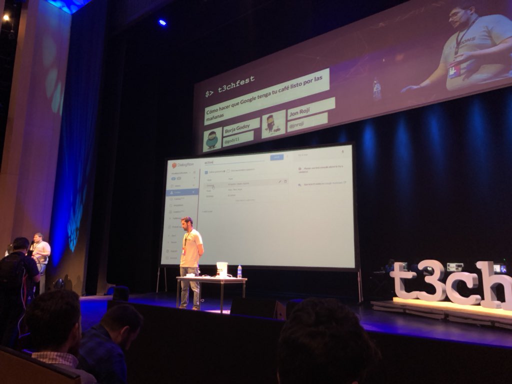pramosca's tweet photo. Para empezar el día, preparamos un café con ayuda de Google assistant @T3chFest  @BABELgrupo #T3chFest2018 https://t.co/rifWnWbHBU