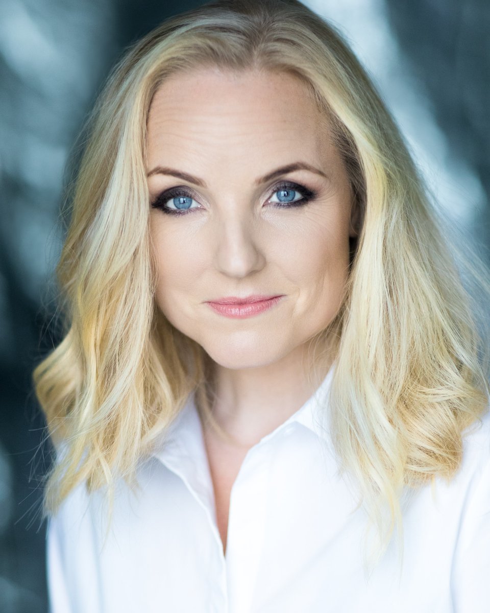GlasgowPhil's tweet photo. Are you 8-17 years old 
Musical Theatre Performer 
Want a chance to perform with Kerry Ellis! 
Movies to Musicals 2019 - Glasgow Royal Concert Hall 
APPLY NOW! 
https://t.co/K2cm0wpKzQ https://t.co/nFTejTZY9D