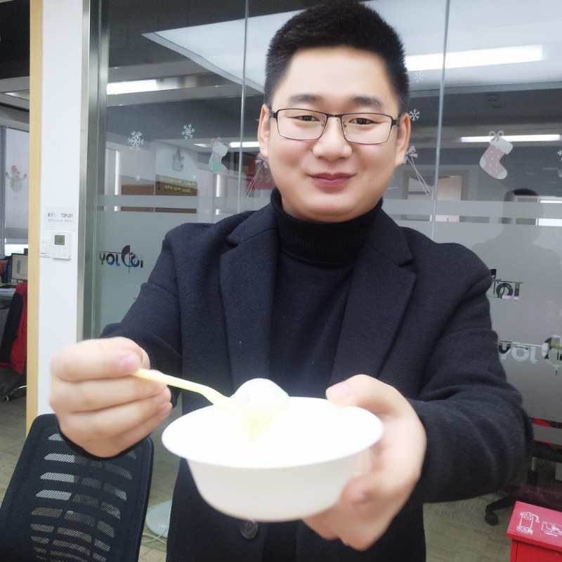 mercyturf's tweet photo. Today is Lantern Festival. Let's eat rice dumplings. It is delicious. Dear friends, Happy Lantern Festival. https://t.co/dSlVM2dVdp