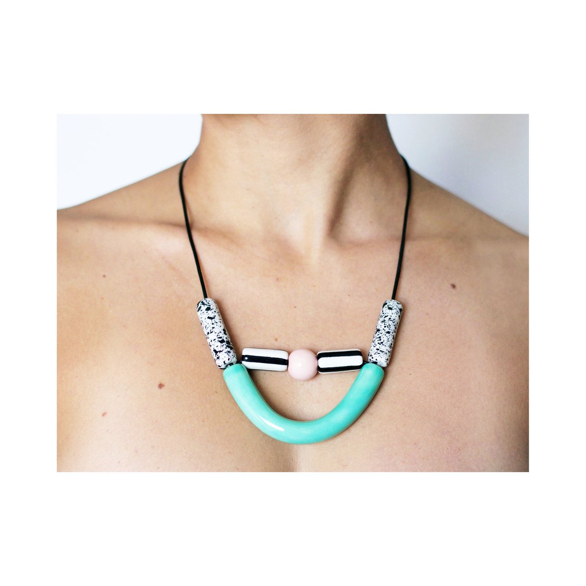 DaidaSugar's tweet photo. ☰Long Season☰
#collar de #cerámica #BloodyLulies #hechoamano. https://t.co/E8iYMsG13k