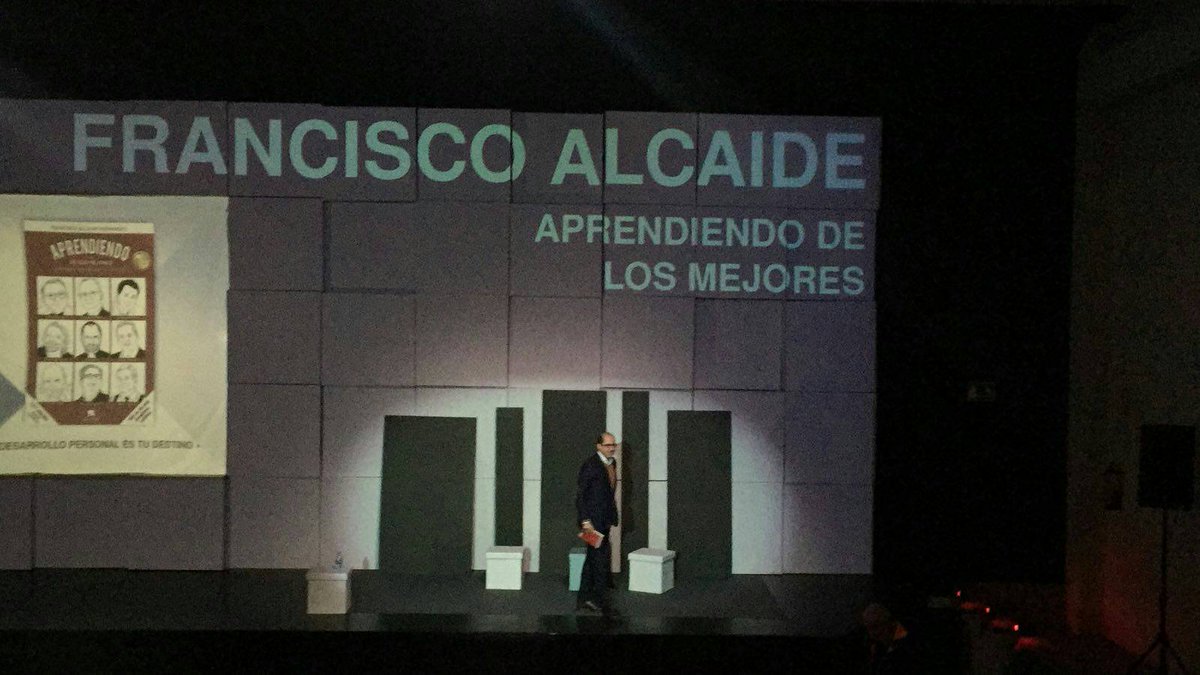 En #AIC17 y #AprendiendoDeLosMejores...
Ahora con @falcaide... Esto sigue in crescendo!!!