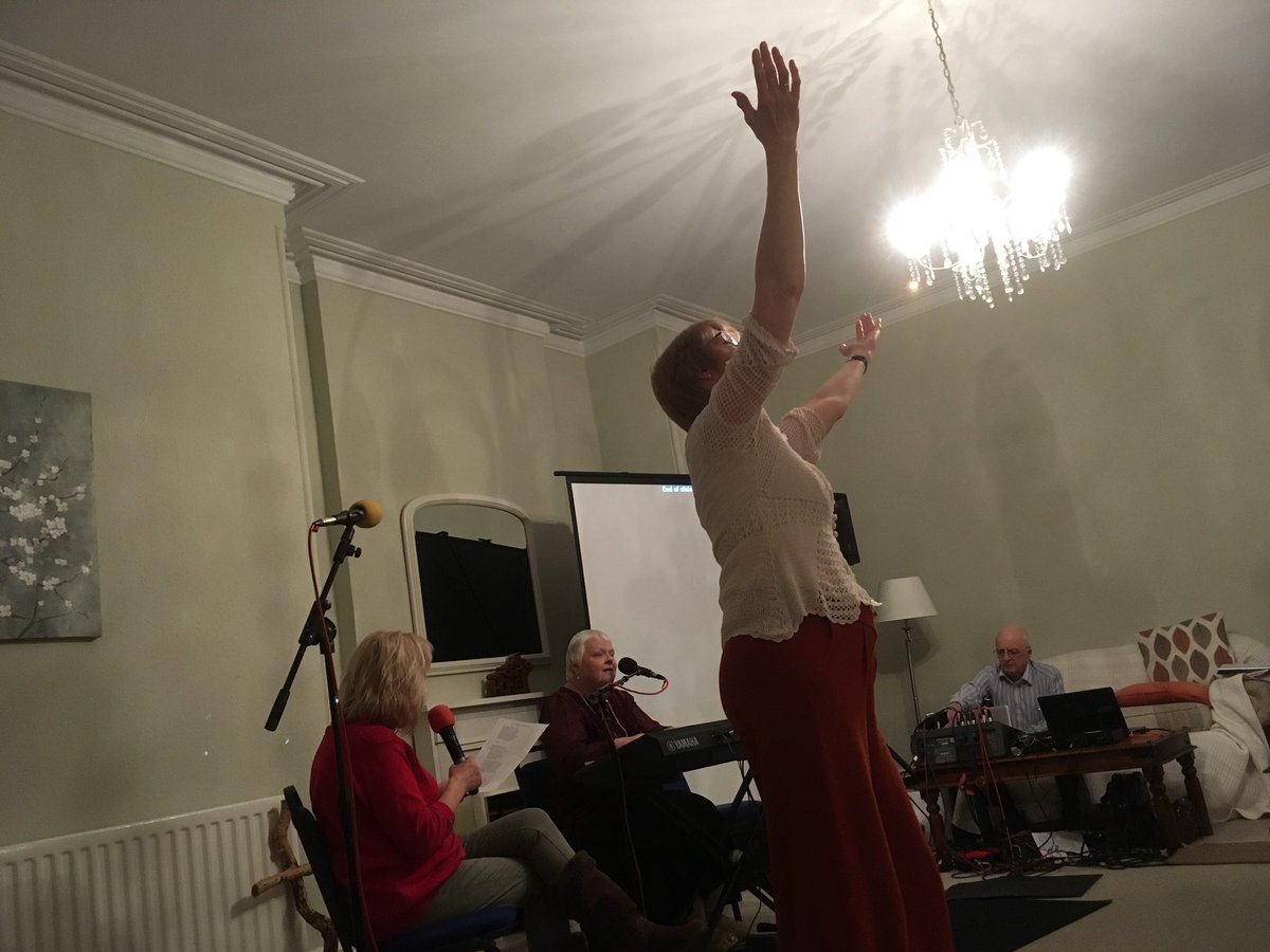 Single_Special's tweet image. Just experienced a wonderful few days @GreenhousePoole with Marilyn Baker and Tracy Williamson @MBMTrust.Enjoyed lovely worship and cool concert as well as sharing with many folks.