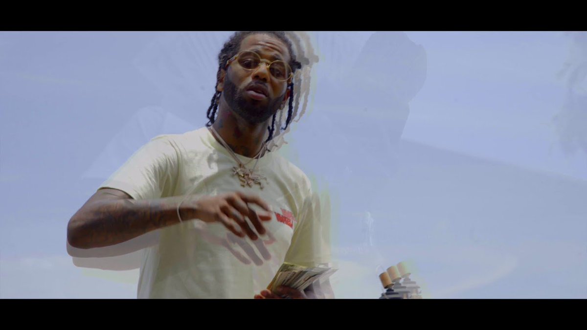 LilyMercer's tweet photo. Hoodrich Pablo Juan ft Gucci Mane - We Don’t Love ‘Em (Remix) Video. https://t.co/9jfatZqjOE @Hoodrich_Pablo @gucci1017 https://t.co/selwaMPTnx
