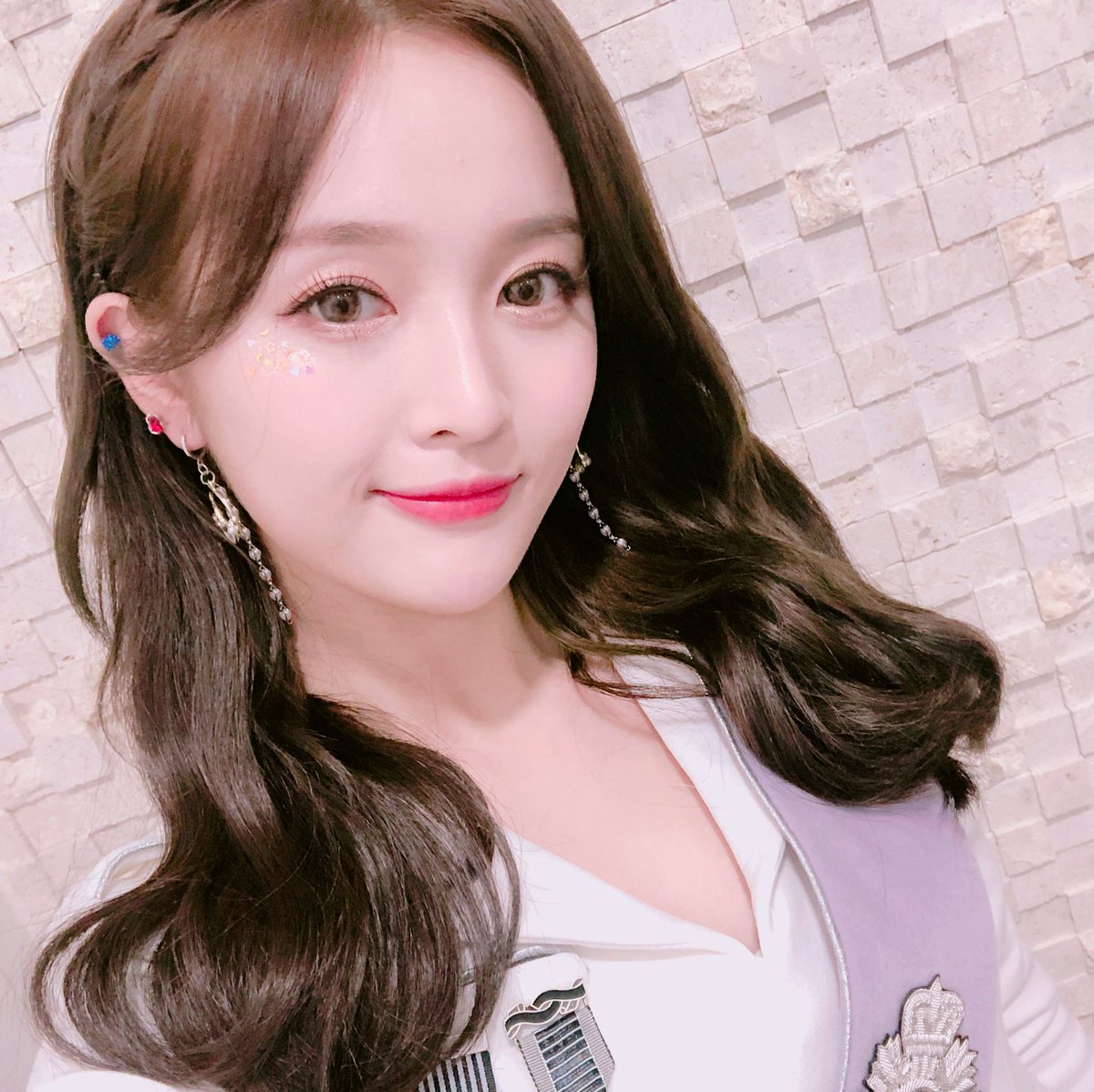 WJSN_Cosmic's tweet photo. [#우주소녀 #선의]
오늘도~ 우주소녀와 함께해주고 응원해줘서 고마워요!💖 #뮤직뱅크 https://t.co/OR8BSO88Xl