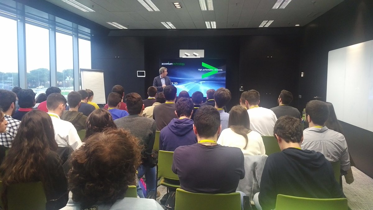 tigeupm's tweet photo. Arquitecturas Cloud en la Novena #JornadaAccenture de @AccentureSpain y @telecoupm https://t.co/OJvsFy3Wlo