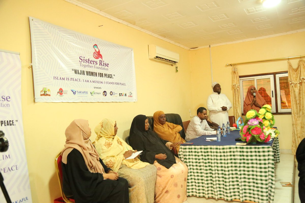SistersRise's tweet photo. For a community to get sustainable peace there has to be an all-inclusive community owned peace building process.This cannot be achieved if the women are not given a seat at the table of peace negotiations. #WajirwomenForPeace @WajirCountyKE @TakafulAfrica @JetwaysAirlines https://t.co/trUTHcGh6U
