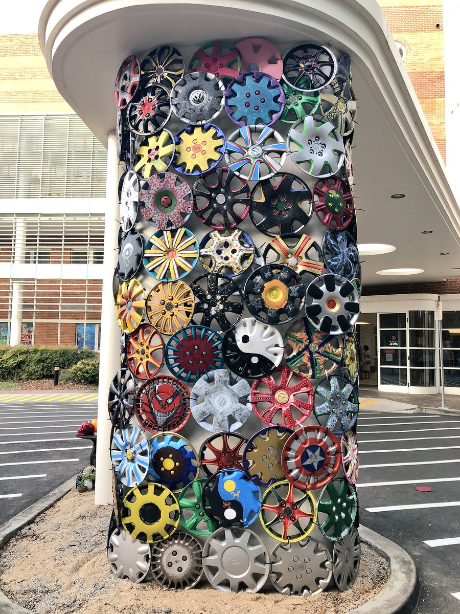 DrRLC's tweet photo. SLDH launches March Arts at Concord Hospital this evening. Promoting art as a powerful tool to enhance healing & recovery #art #sldh #nswhealth https://t.co/fCxhWpIeuk