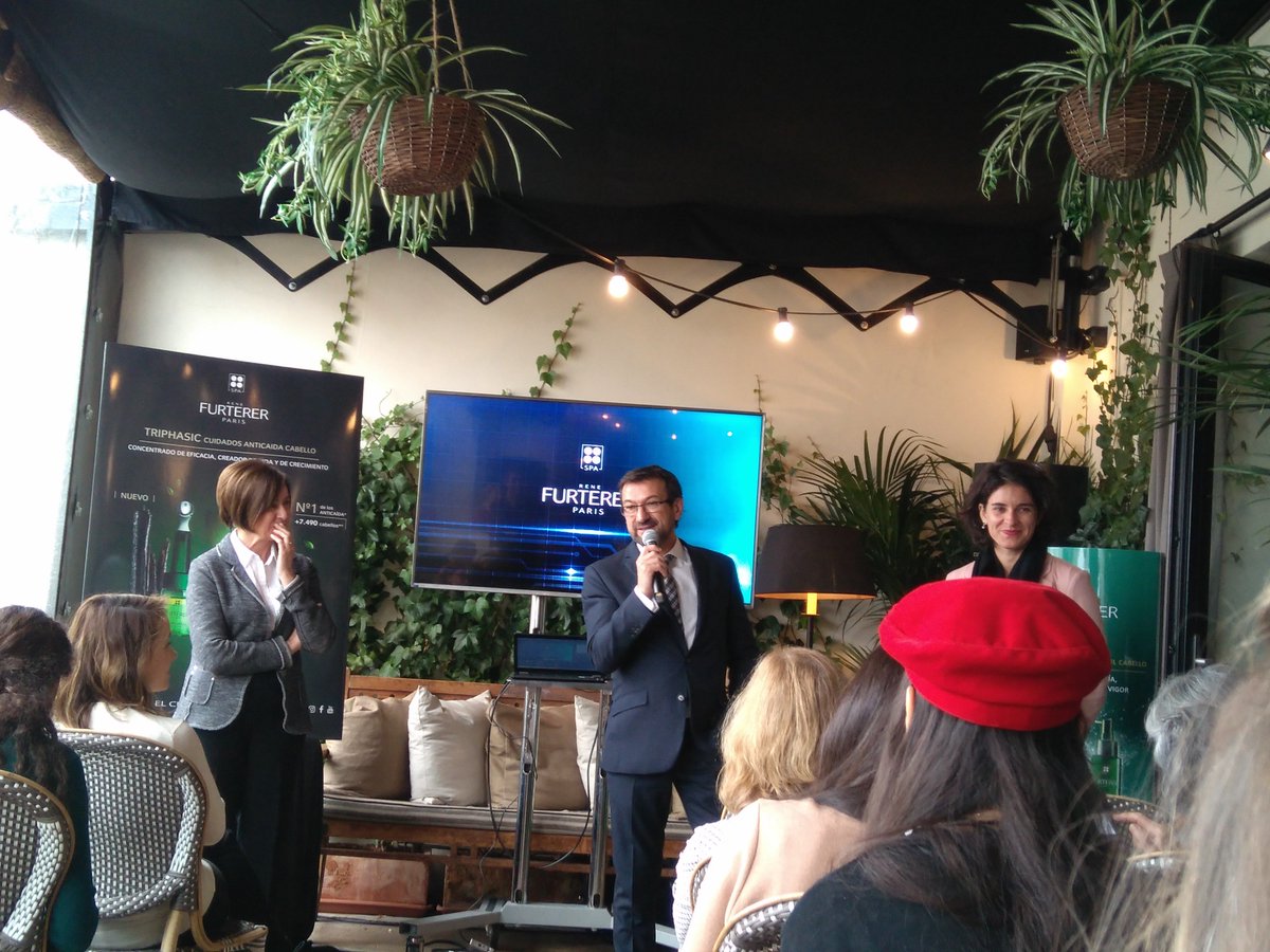 salusanwellness's tweet photo. @salusanwellness en la presentación del Ritual Triphasic Progressive, de @ReneFurtererUS @ManuelDirCom, #spacapilar para tratar la caída progresiva del cabello https://t.co/JT5NpGczdm