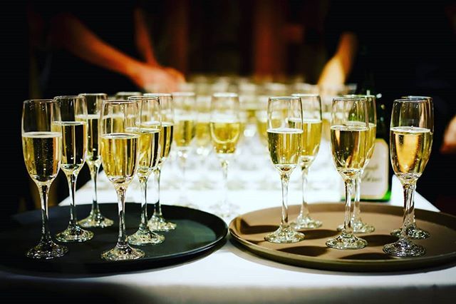 CalClubEvents's tweet photo. Calling all brides to be! We are offering complimentary reception drinks on selected wedding dates in 2018 🥂
Please contact the team on banqueting@caledonianclub.com or enquire via @weddingdates
T&Cs apply
#weddings #caledonianclubwedding #brideto… https://t.co/dlwankUKSn https://t.co/oDeBnUX0Bq