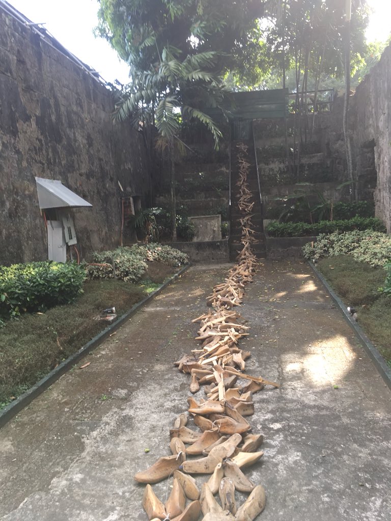 vlasovee's tweet photo. The remains of Fort Santiago, one of the oldest Hispanic stone fortress. Built in 1571 by conquistadors in Manila. https://t.co/0CbczGhDFm