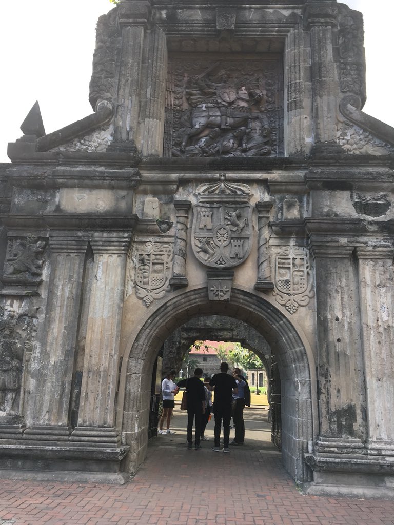 vlasovee's tweet photo. The remains of Fort Santiago, one of the oldest Hispanic stone fortress. Built in 1571 by conquistadors in Manila. https://t.co/0CbczGhDFm