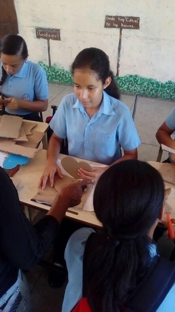 MiReyesBravo's tweet photo. Ayer en el CEIN Guanta nuestros docentes recibieron formación para la inclusión y atención de estudiantes con necesidades especiales y discapacidad visual #CAIVE https://t.co/gC9u2sZR3e