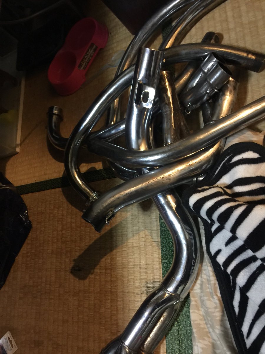 mongnpjpmgm's tweet photo. XJR売ります

15万くらい希望です！オイル関係全部新品です！その他パーツ山ほどあります

ゼファー売ります https://t.co/MJ4vJ2BbjX