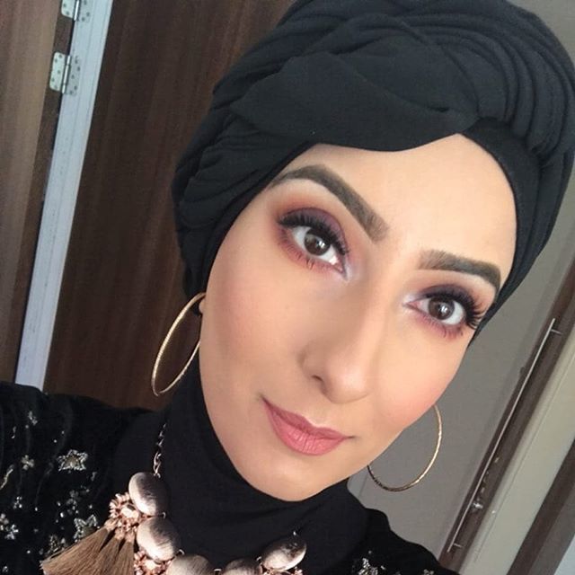 Hidden Pearls on Twitter: "Looking absolutely stunning in hijab is @uzmahijabstylist ....I don't know how she can look so beautiful everyday Ma shah Allah! . . . . #hijabs #makeup #